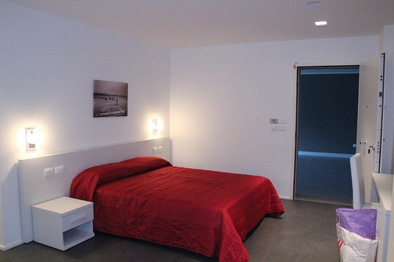 レッジョ・ディ・カラブリア Reggionord Bed & Breakfast エクステリア 写真